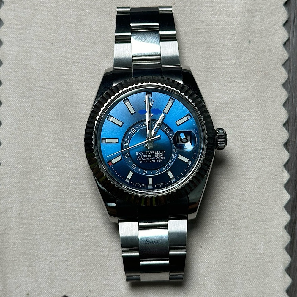 Clean Factory - High quality automatic watch- sky dweller - GMT - blue face